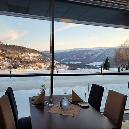 Dombas Hotel Екстер'єр фото