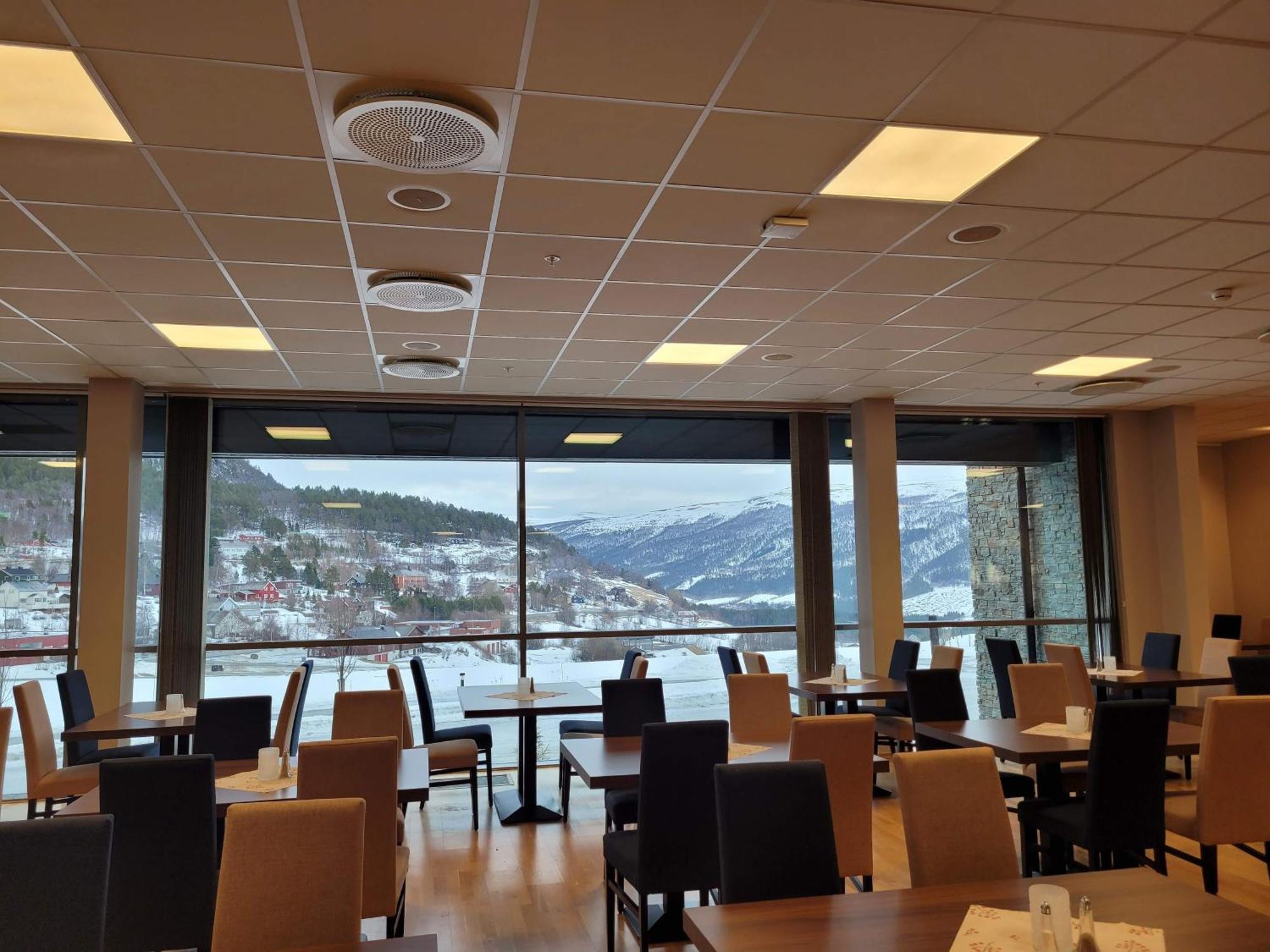 Dombas Hotel Екстер'єр фото