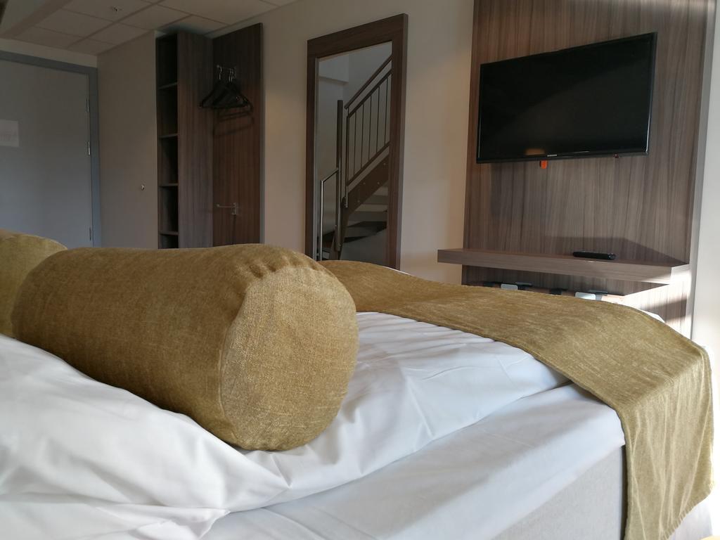 Dombas Hotel Екстер'єр фото